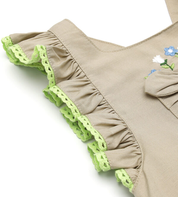 Growing up baby girl linen blend dungarees – Image 4