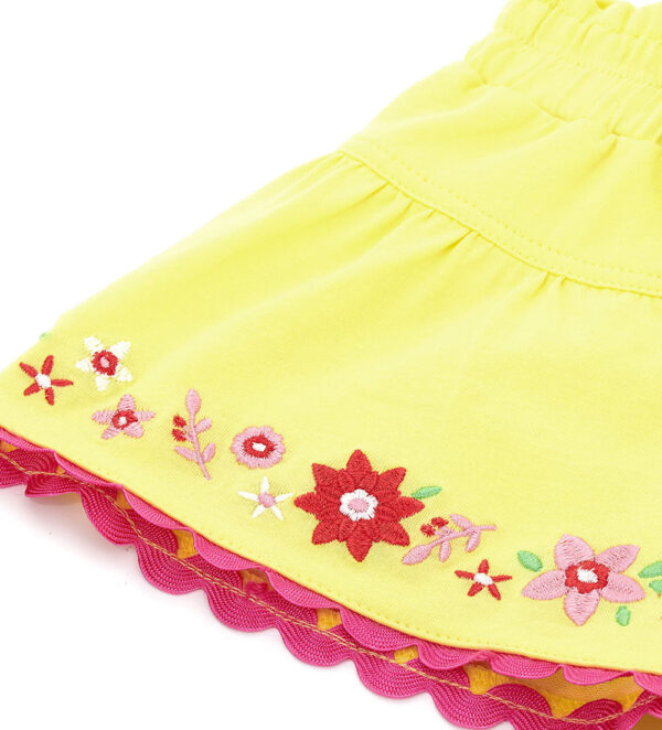 California mood baby girl shorts in embroidered cotton – Image 6