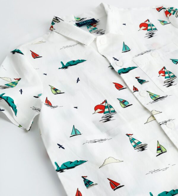 Ocean side boy short sleeved shirt