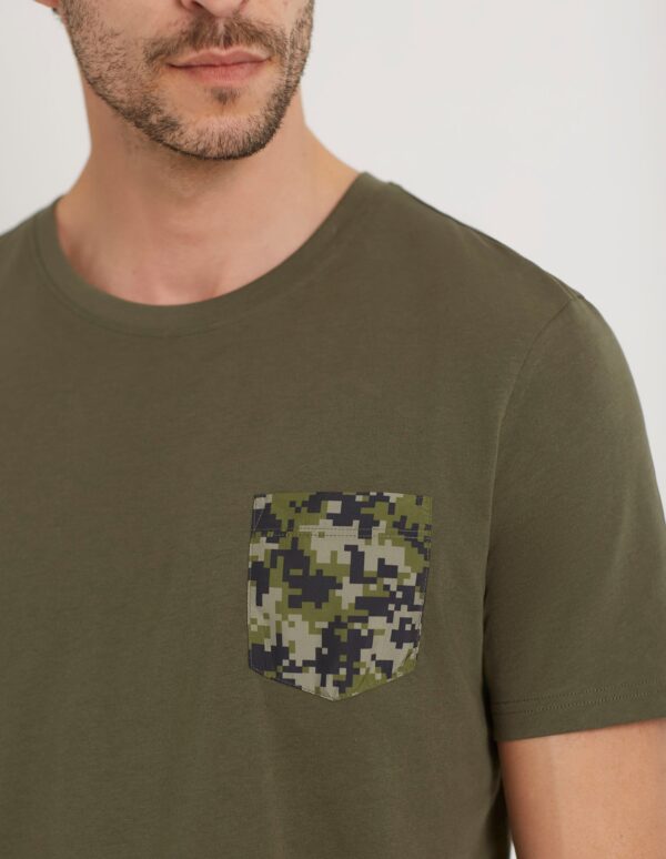 Camouflage Man T-Shirt – Image 5