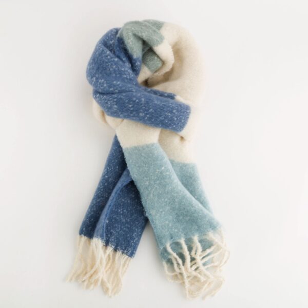 Kilimangiaro Woman Scarf 3