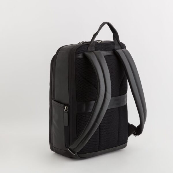 City Pro Man Backpack – Image 2