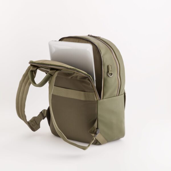 capable pro man backpack 1 – Image 13