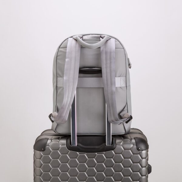 capable pro man backpack 2 – Image 7