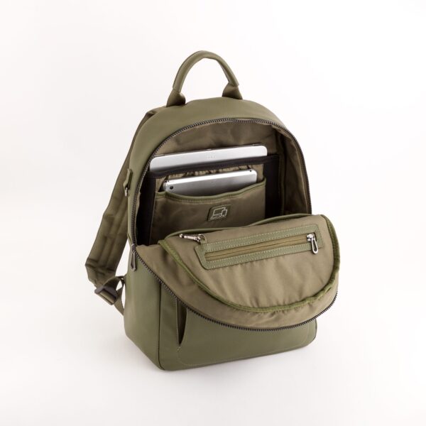 capable pro man backpack 2 – Image 10