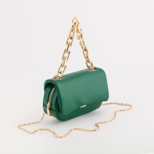 Praga Woman Flap