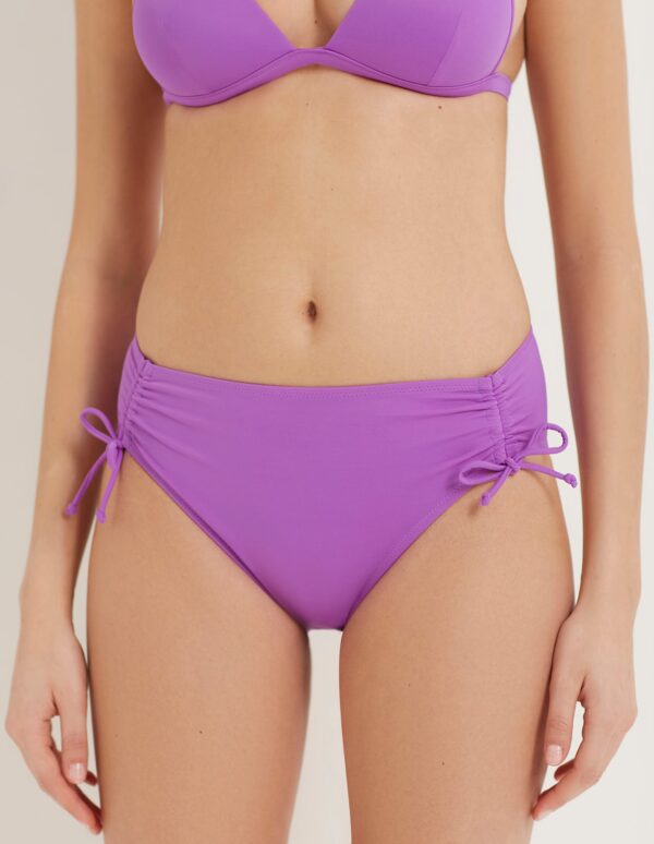 Essentials Woman High-Side Bottom 4