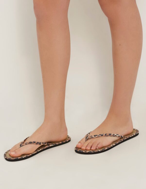 Summer Glam Woman Flip Flops 2