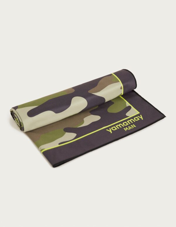 Passepartout Man Beach towel 2 – Image 3