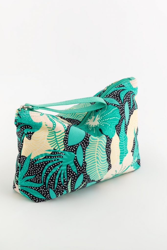 Marettimo Woman  Necessaire