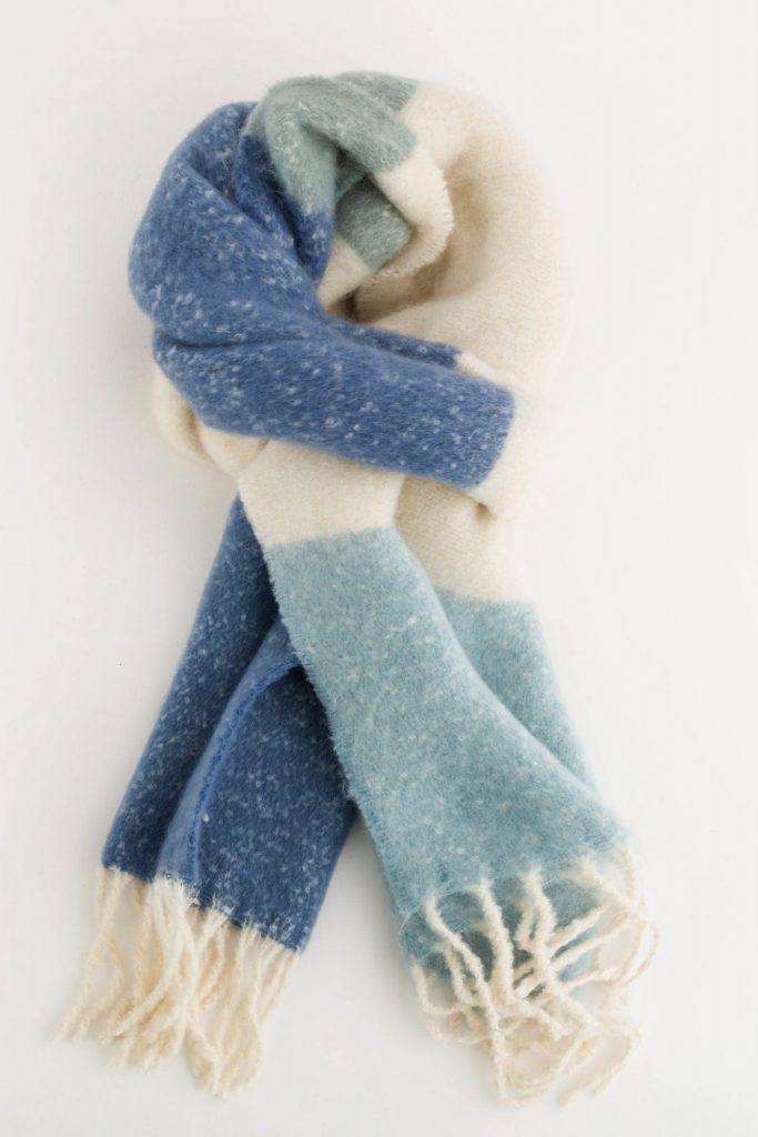 Kilimangiaro Woman Scarf 3