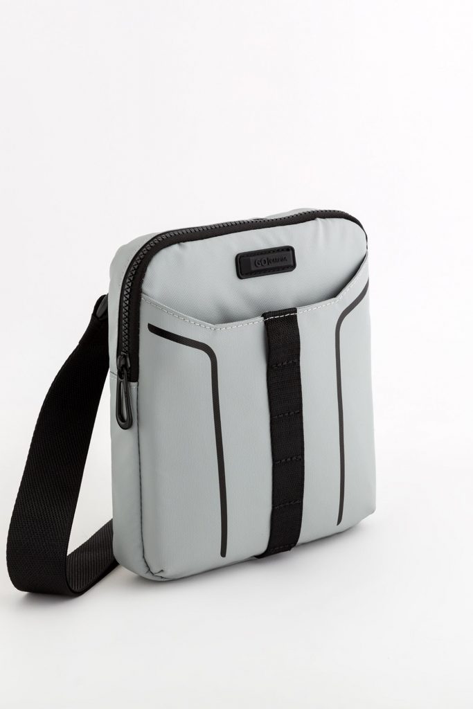 Urban Move Go Man Small Crossbody