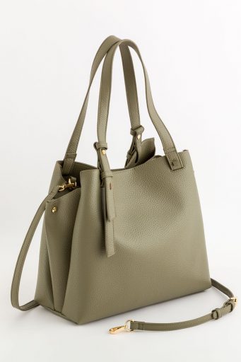 Tullia Woman Shopping