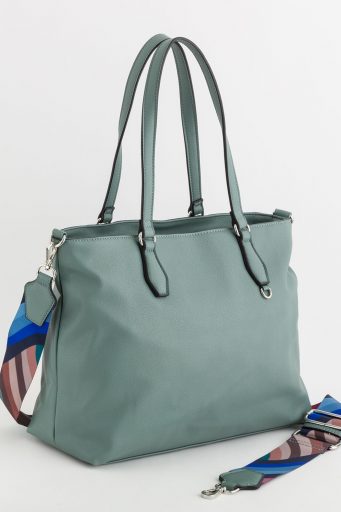 Lorenza Woman Shopping