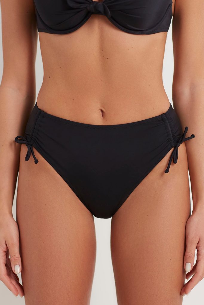 Essentials Woman High-Side Bottom 1