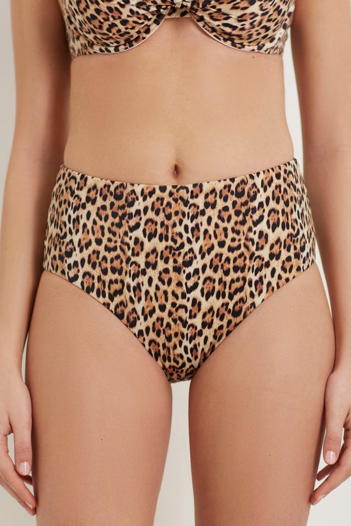 Essentials Woman Shaping Bottom 2