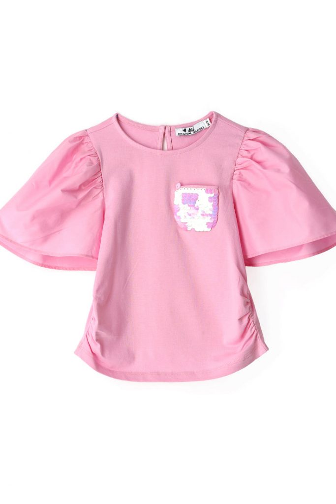 Street chic girl t-shirt with flared sleeves