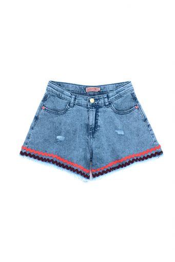 Ibiza’s market girl denim shorts