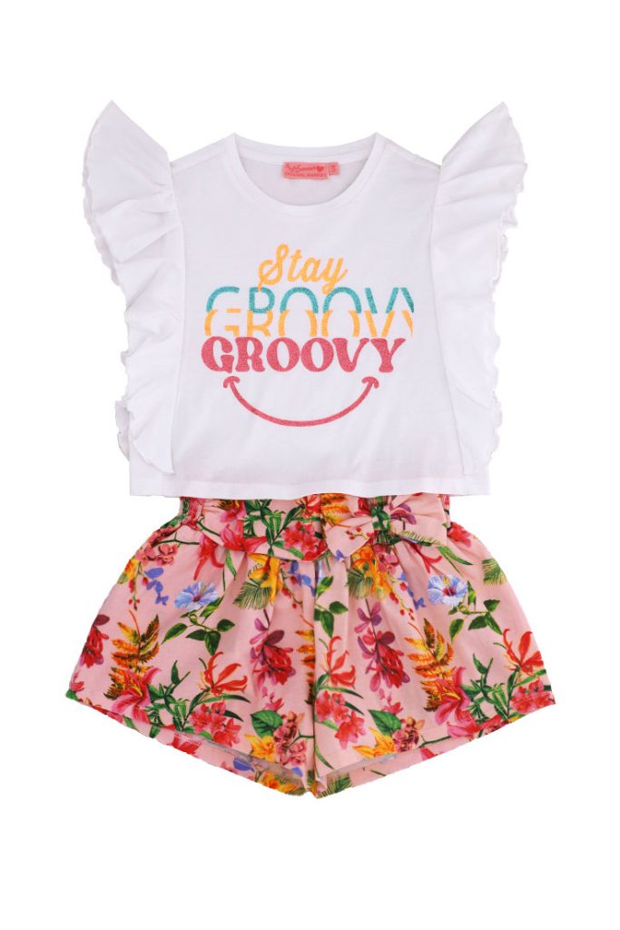 Ibiza’s market girl t-shirts and shorts sets 8