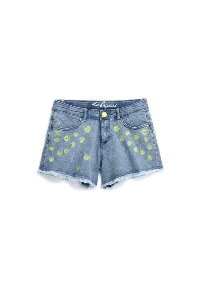 Bright Summer Girl Shorts In Demin