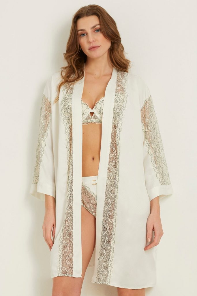 Ladylike Woman Kimono